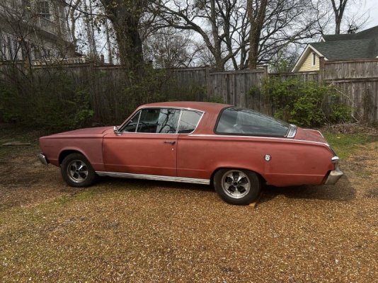 owner-fixed-99-of-this-old-1966-plymouth-barracuda-check-out-the-backlight-243639_1.jpeg
