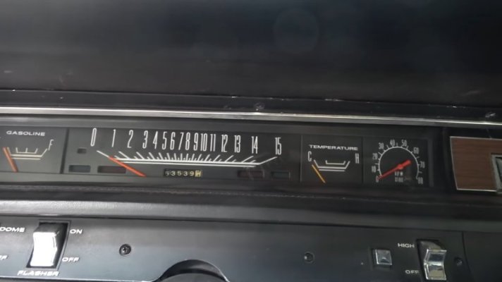 1968-plymouth-gtx-hemi-four-speed-410-hides-quarter-mile-easter-eggs-in-plain-sight_21.jpg