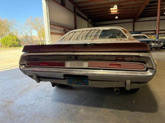 rare-1970-dodge-challenger-t-a-barn-find-hopes-you-won-t-look-under-the-hood_5.jpg