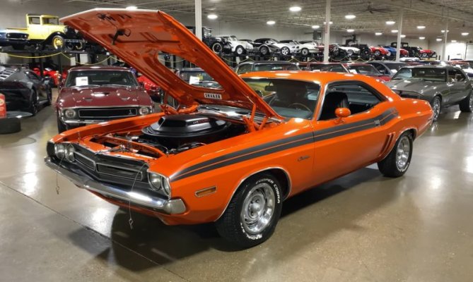 1971-dodge-challenger-looks-like-a-rare-six-pack-gem-but-there-s-a-catch_4.jpg