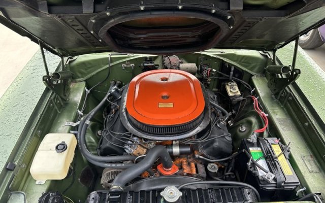 '69 Plymouth Hemi GTX convertible (11)b.jpg
