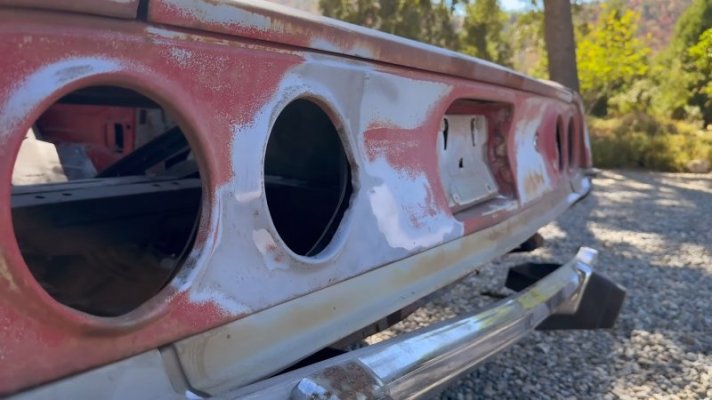 youtuber-salvages-1974-rust-with-four-speed-barracuda-bits-still-in-it-has-64-hemi-plans_5.jpg