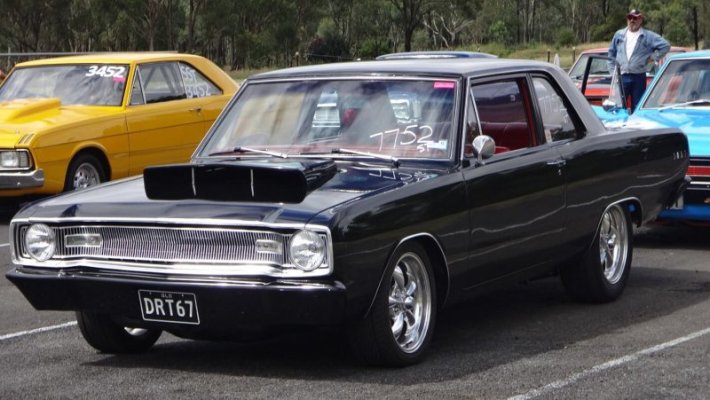 '67 Dodge Dart.jpg