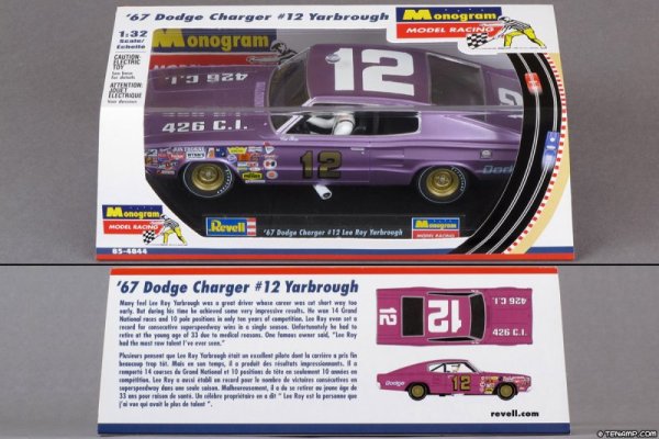 Monogram 85-4844 '67 Dodge Charger Lee Roy Yarbrough.jpg