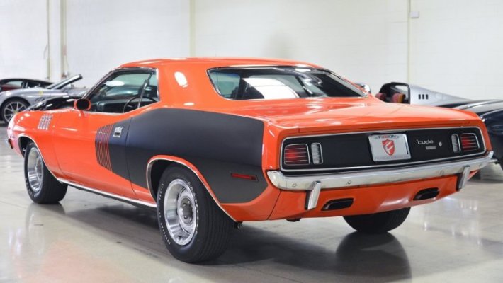 '71 Plymouth Hemi 'Cuda 4-Speed (2).jpg