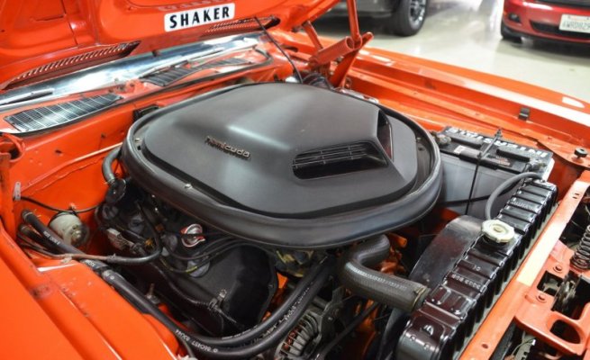 '71 Plymouth Hemi 'Cuda 4-Speed (4).jpg