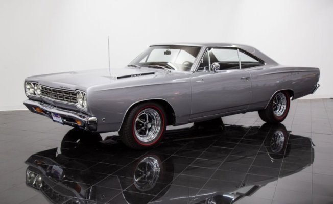 '68 Plymouth Hemi Road Runner (25).jpg