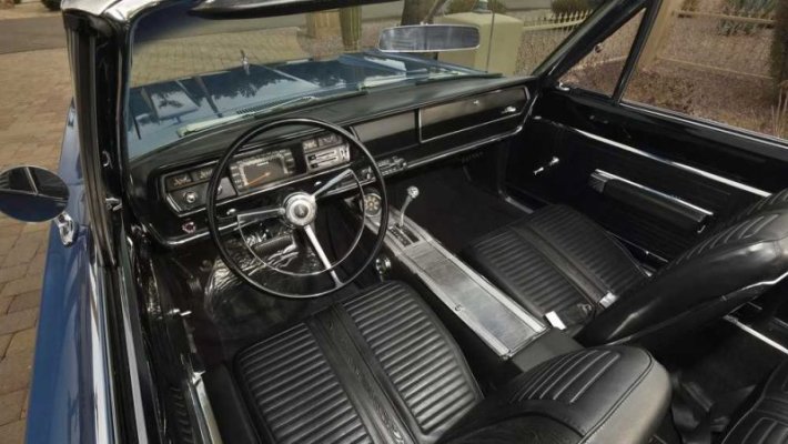 1967-plymouth-gtx-hemi-convertible-8.jpg