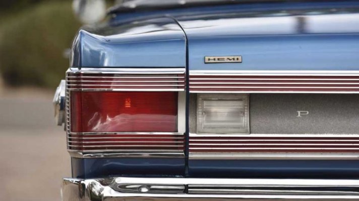 1967-plymouth-gtx-hemi-convertible-6.jpg