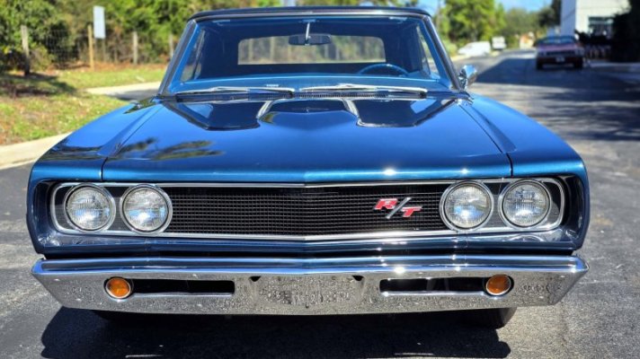 this-1968-dodge-coronet-r-t-cost-300000-to-restore-packs-rare-hemi-setup_15.jpg