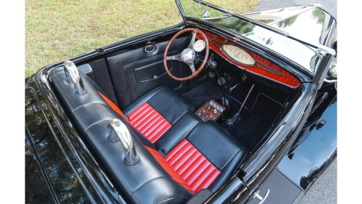 001-1932-ford-roadster-model-b-supercharged-ardun-engine-overhead.jpg