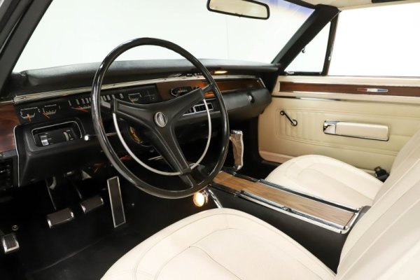 rare-white-on-white-1970-plymouth-satellite-is-a-road-runner-in-disguise_7.jpg