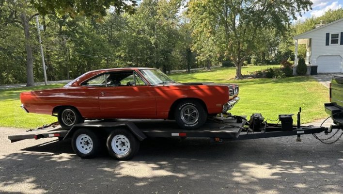 Plymouth '69 383 Road Runner (66).jpg