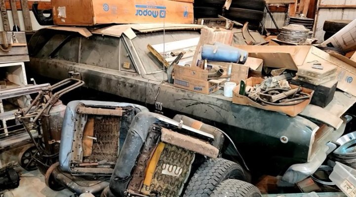 1968-dodge-dart-hidden-in-a-barn-is-a-rare-big-block-gts_1.jpg