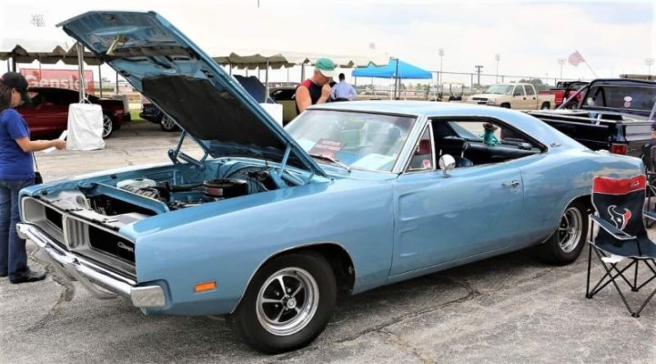 Slant Six '69 Charger (1).jpg