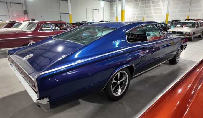 forget-about-the-426-hemi-this-dark-blue-1966-dodge-charger-packs-a-stroked-383_5.jpg