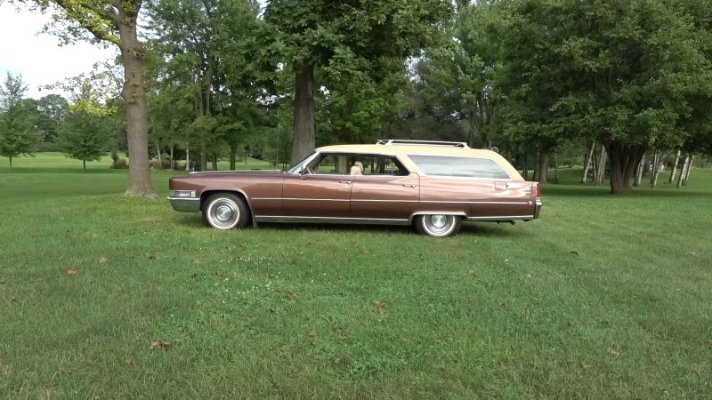 1969-cadillac-sedan-deville-station-wagon-hardtop-sounds-impossible-here-s-a-one-of-five-24385...jpg
