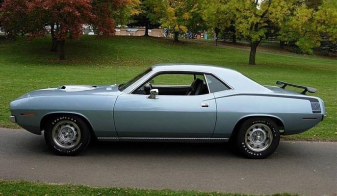 Plymouth '70 Hemi 'cuda (37).jpg