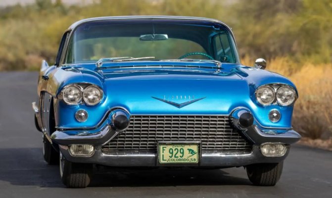 1958-Cadillac-Eldorado-Brougham_1300931.jpg