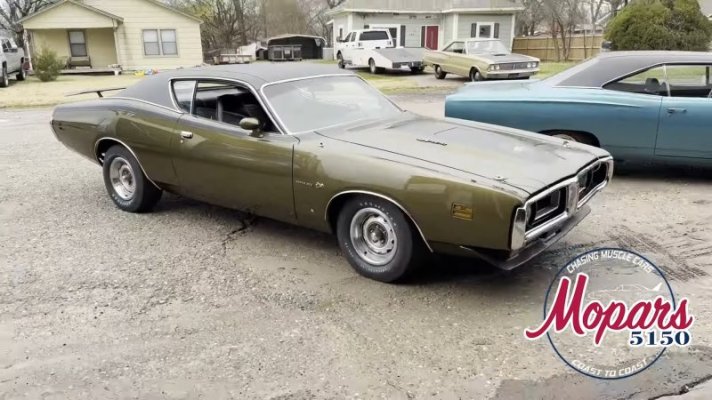 1-of-9-1971-hemi-super-bee-almost-crushed-decades-ago-begins-a-new-life-in-texas-244469_1.jpg