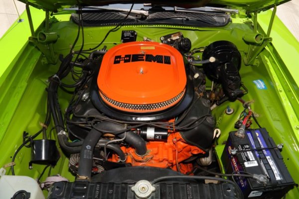 it-doesn-t-get-rarer-than-this-1971-road-runner-flaunts-hemi-4-speed-setup_9.jpg