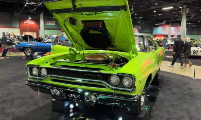 1970-plymouth-road-runner-restored-to-perfection-flaunts-rare-hemi-setup_21.jpg