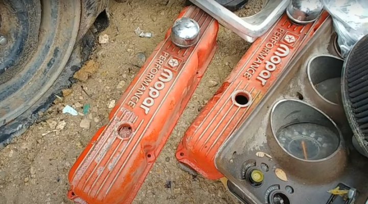 1974-plymouth-road-runner-ends-up-in-a-junkyard-turns-out-it-s-a-rare-gem_7.jpg