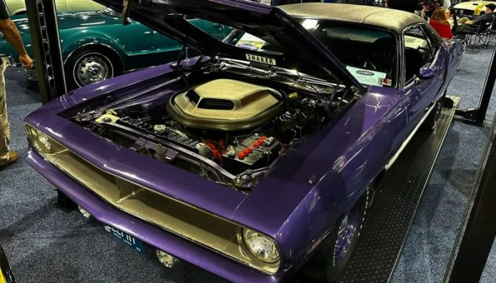 driven-4k-miles-in-54-years-this-1970-plymouth-hemi-cuda-is-the-ultimate-time-capsule_8.jpg
