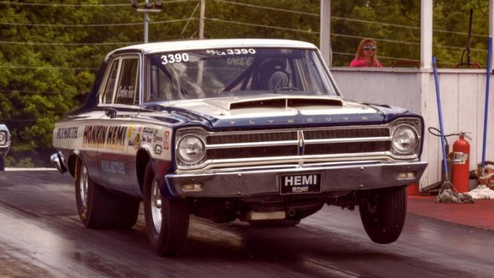 '65 Plymouth Belvedere 'Honkin Hemi' (4).jpg