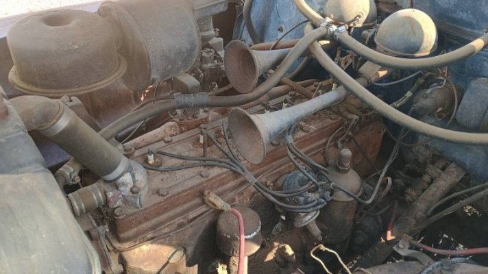 this-1942-chrysler-new-yorker-is-a-one-year-gem-in-need-of-restoration_18.jpg