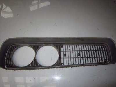 filler,grille and rechromed wheel 001.JPG