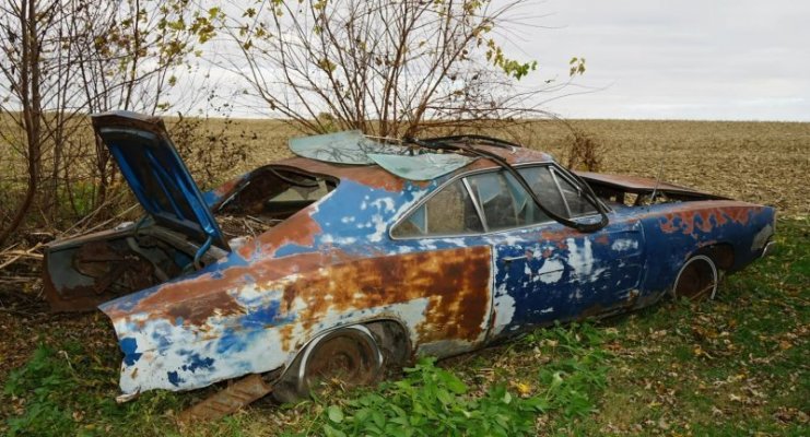 youtuber-finds-ultra-rare-1970-dodge-charger-r-t-on-a-field-is-it-worth-saving_8.jpg