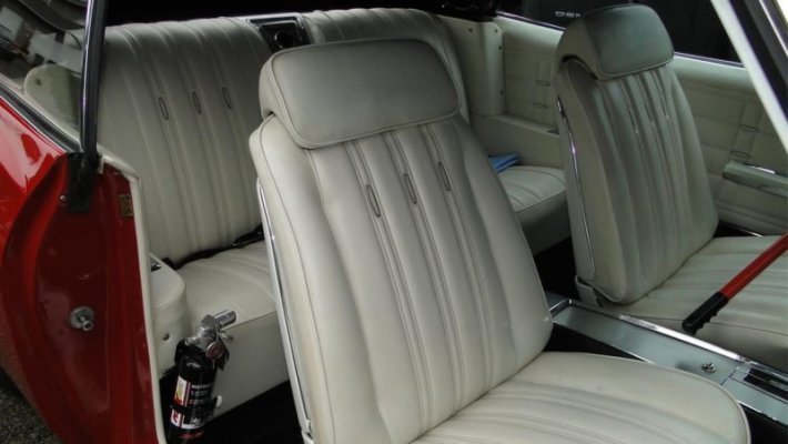 1966-chevrolet-impala-ss-interior.jpg