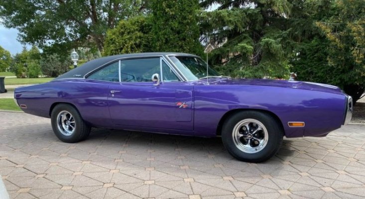 Dodge '70 Charger RT (7).jpg