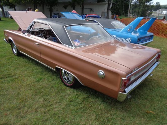 19-yo-got-this-1967-gtx-hemi-37-years-ago-now-owns-22-mopars-including-six-hemi-unicorns_38.jpg