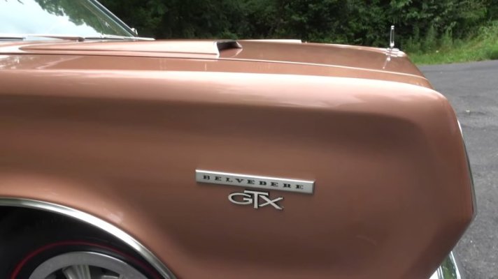 19-yo-got-this-1967-gtx-hemi-37-years-ago-now-owns-22-mopars-including-six-hemi-unicorns_4.jpg