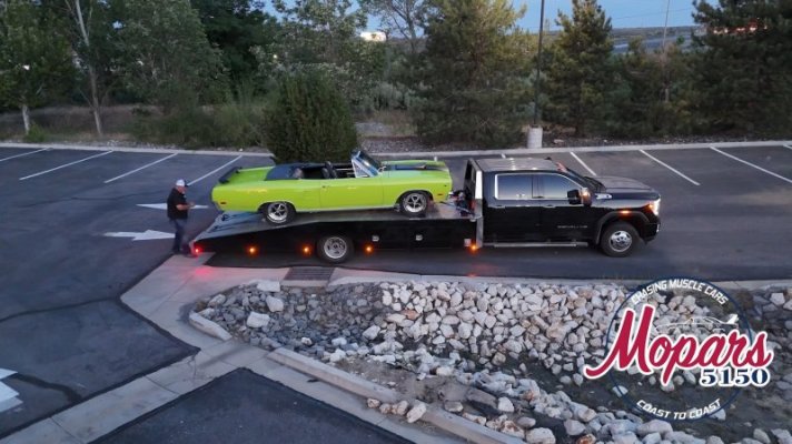 bring-a-trailer-youtuber-s-rare-1970-his-and-hers-road-runner-find-dies-on-the-way-home_1.jpg