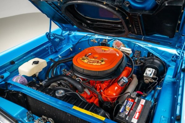 '69 Plymouth road runner 383 detail (46).jpg