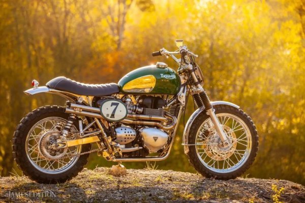 Triumph Green Legend Steve McQueen Edition 2.jpg