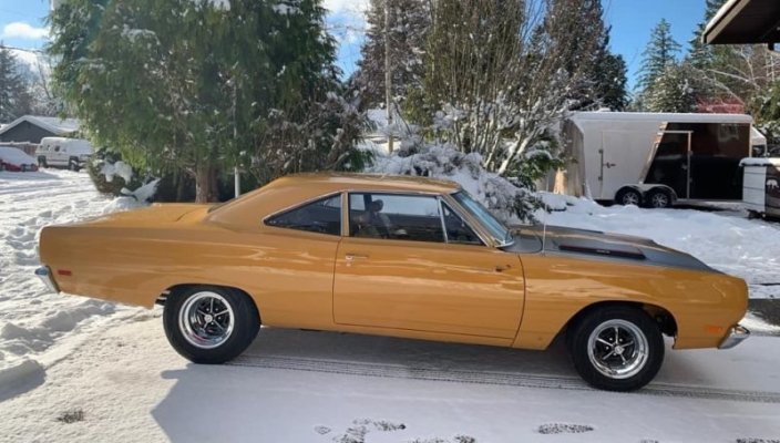 Plymouth '69 Road Runner (25).jpg