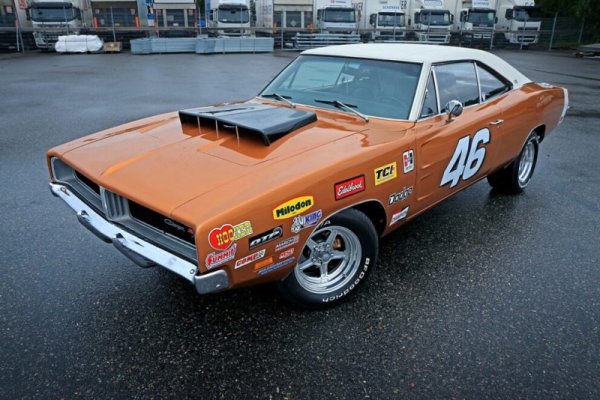 1969Charger_IMG003-992x661.jpg