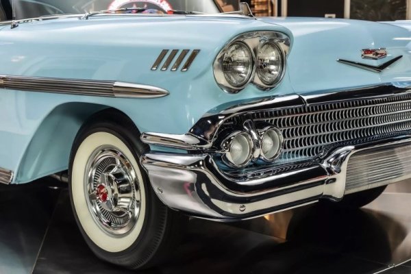 dealer-sells-spotless-1958-chevy-impala-with-the-perfect-engine-under-the-hood_1.jpg