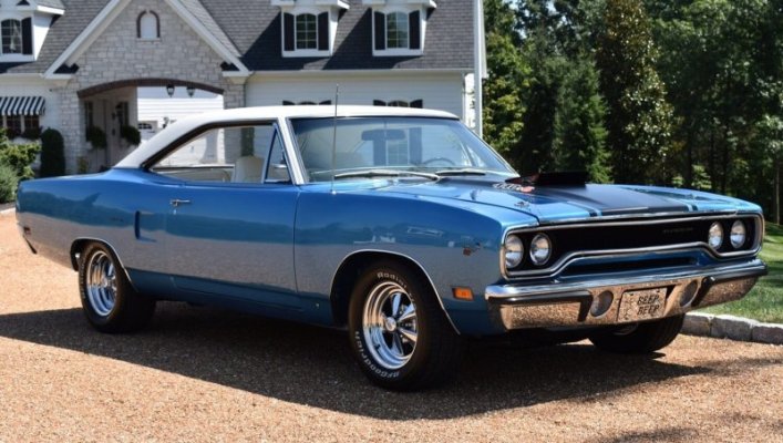 '70 Plymouth Road Runner 440+6 (89).jpg