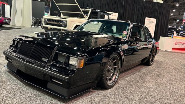 003-dutchboys-hotrods-grand-national-sema.jpg
