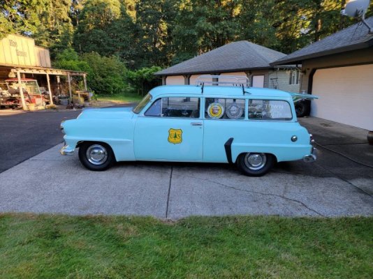 no-frills-chevy-nomad-rival-1954-plymouth-suburban-emerges-with-low-mileage_1.jpg