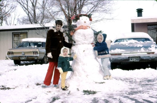 1974-snowmana.jpg