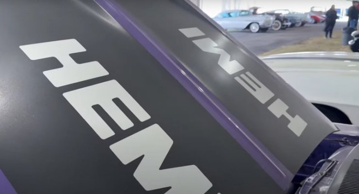 plum-crazy-survivor-with-13k-miles-1970-dodge-charger-flaunts-rare-hemi-setup_4.jpg