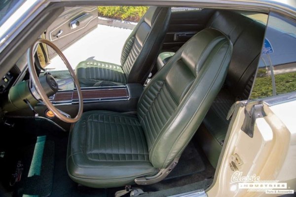 70_Charger_Cream_Yellow_Seats.jpg