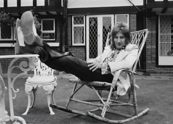 rod-stewart5-1199ad0aa2ed47578d8b936352f93e6f.jpg