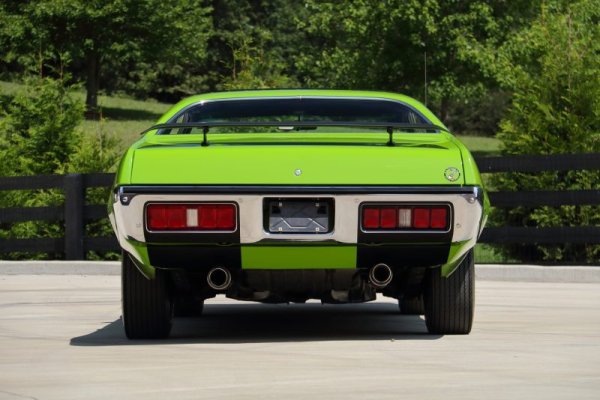 sassy-grass-1971-road-runner-with-super-rare-hemi-setup-sells-for-big-money_3.jpg